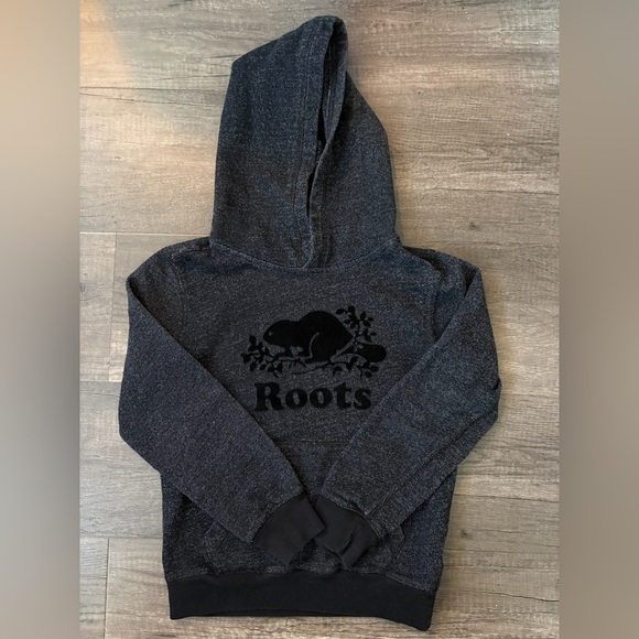 Roots Other - Roots Kids Black Sweater